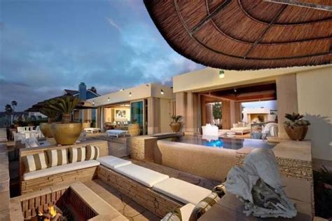 See Inside The Lavish $65M Oceanfront Mansion Bill Gates Just Purchased ...