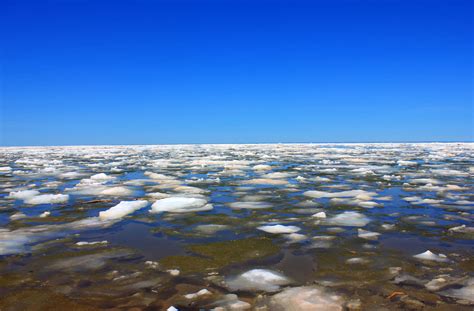 Ice on Lake Superior at Porcupine Mountains State Park, Michigan image ...