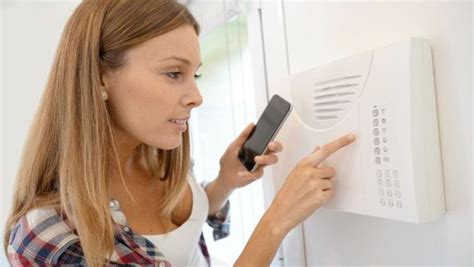 10 Reasons Why People Are Going After A Good Home Security Alarm System | Techno FAQ