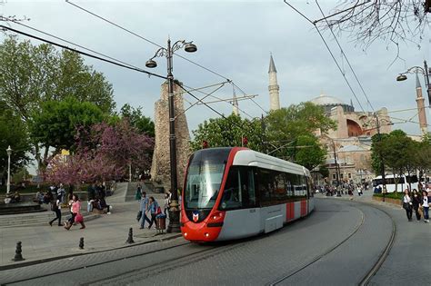 Tram: Istanbul transport guide | Travelvui