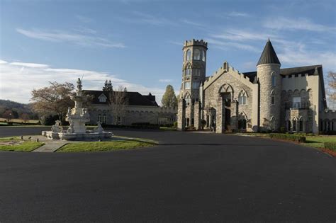 Historic Mansion Architecture in Tennessee - HDRi Maps and Backplates