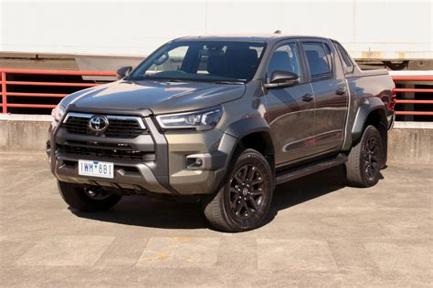 2023 Toyota HiLux Rogue 4x4 Review | DiscoverAuto