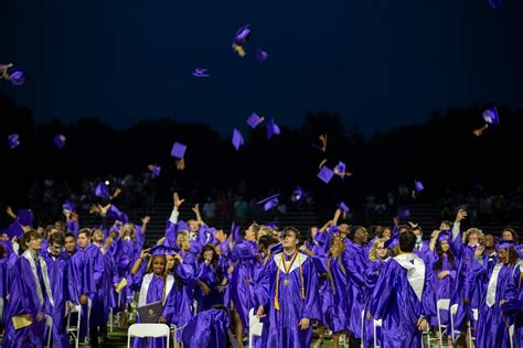 Columbia Central celebrates 2021 high school graduates at commencement | Hiswai