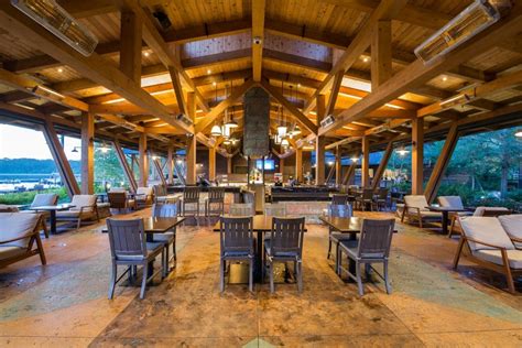 Geyser Point Bar & Grill at Disney’s Wilderness Lodge – West Coast Log Homes