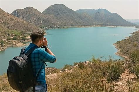 Bahubali Hills - An Unexpected Hike to See the Breathtaking Lake!