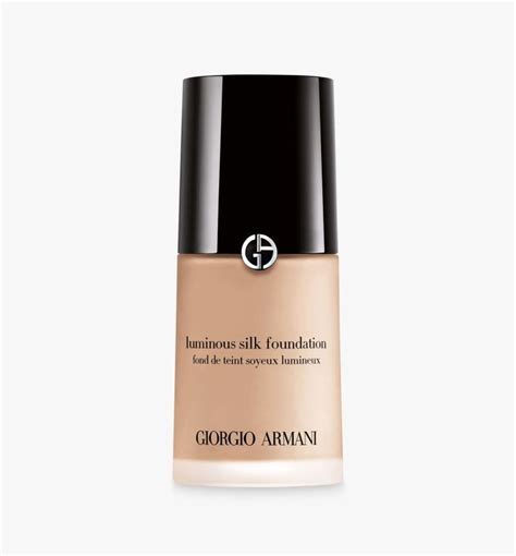 Giorgio Armani Luminous Silk foundation: Why we love this all-inclusive ...