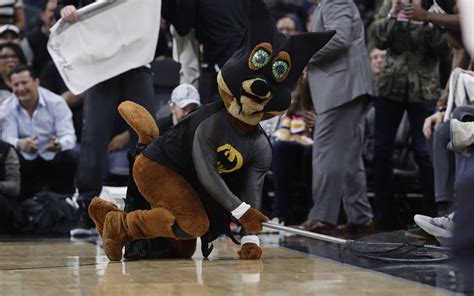 Spurs Mascot : 10 Terrifying Sports Mascots to Get You in the Mood for ...