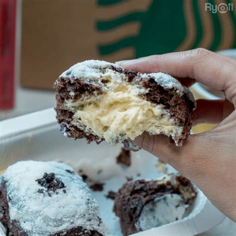 After You X Starbucks' Limited Edition Dark Chocolate Butter Bun Is Irresistible - Bangkok Foodie