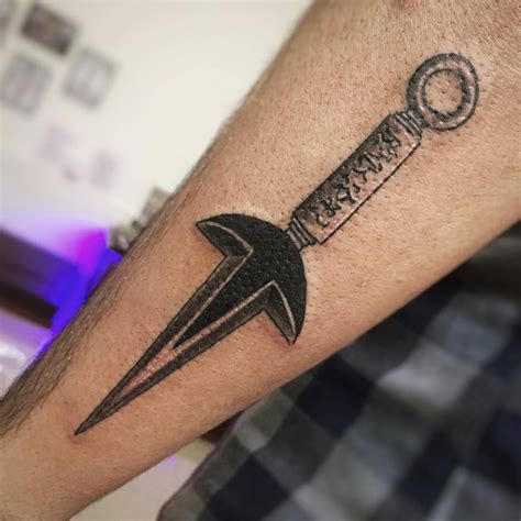 Image result for kunai tattoo | Tatuagem masculina significados, Ideias de tatuagens, Tatuagem