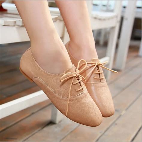 2013 NEW! Oxford shoes Lace up Wholesale Beauty Women shoes for Lady fashion flat shoes & Brown ...