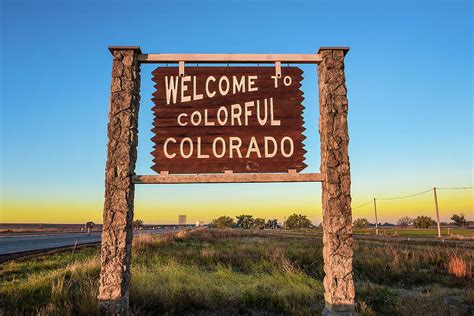 Welcome to colorful Colorado street sign along Interstate I-76 ...