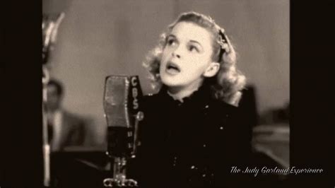 JUDY GARLAND at 21 singing OVER THE RAINBOW remastered audio - YouTube