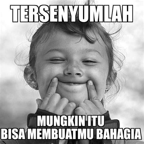 Gambar Meme Senyum - Gambar Meme Mania