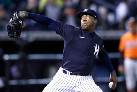 Aroldis Chapman's velocity in upper 90s in Yankees spring debut