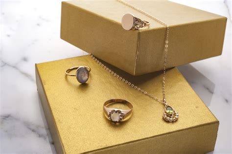 7 Unique Jewelry Gift Ideas For The Holidays