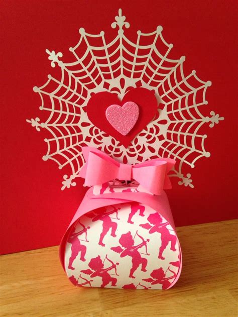 Valentine curvy keepsake box made by Lisa Ely | Valentine paper crafts, Curvy keepsake box ...