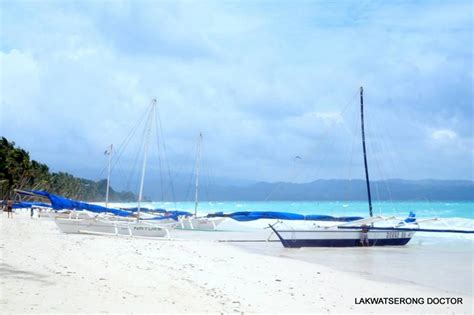 VISITING BORACAY ISLAND ON A STORMY WEATHER – lakwatserongdoctor ...