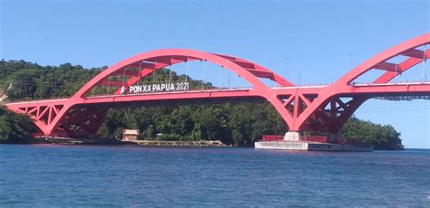 Pin by Rita Korina on jembatan merah jayapura | Sydney harbour bridge, Landmarks, Bridge