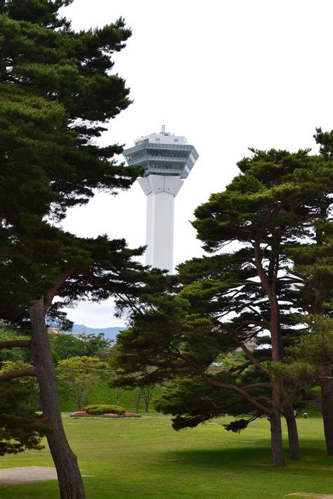 See Hokkaido: Goryokaku Park (五稜郭公園)