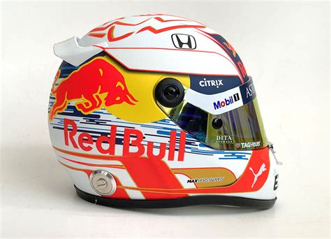 » Max Verstappen signed 1/2 scale helmet