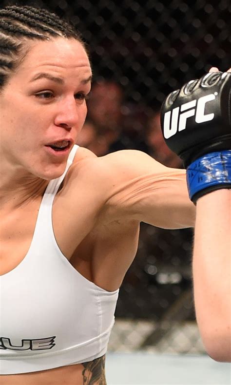 Alexis Davis returns to face Sara McMann at the TUF 24 Finale | FOX Sports