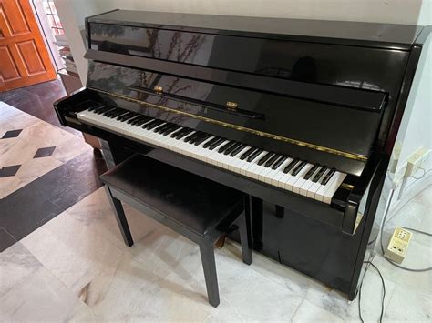 Yamaha Piano, Hobbies & Toys, Music & Media, Musical Instruments on Carousell