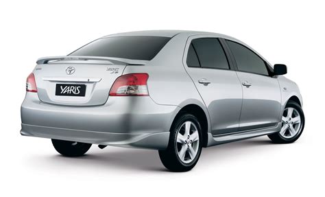 Toyota Yaris sedan dropped - photos | CarAdvice