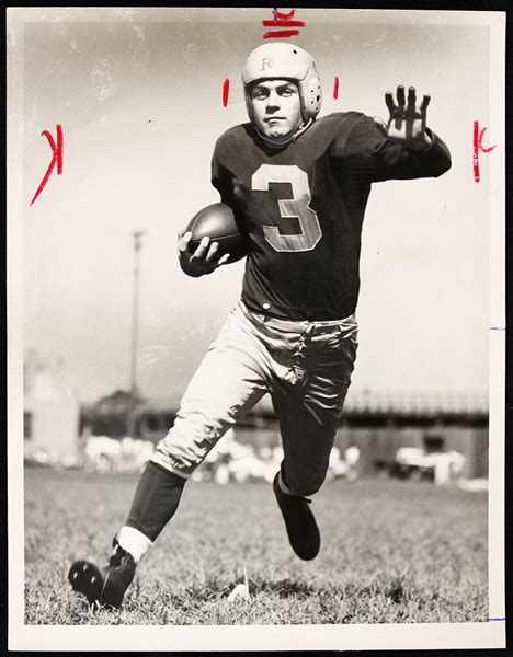 Lot Detail - 1954 Tony Canadeo Green Bay Packers 6.5" x 8.5" Photo