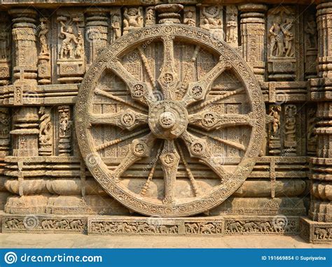 The only Unbroken Whole Wheel of Konark Sun Temple, Odisha, India Stock Photo - Image of means ...