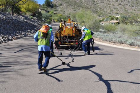 Crack Seal, Asphalt Pavement Maintenance | Sunland Asphalt