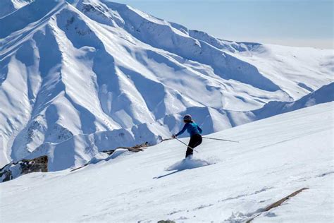 Gulmarg Tourism (2024) - Jammu & Kashmir > Top Places, Travel Guide