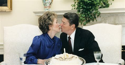 Nancy and Ronald Reagan: Remembering a classic love story - CBS News