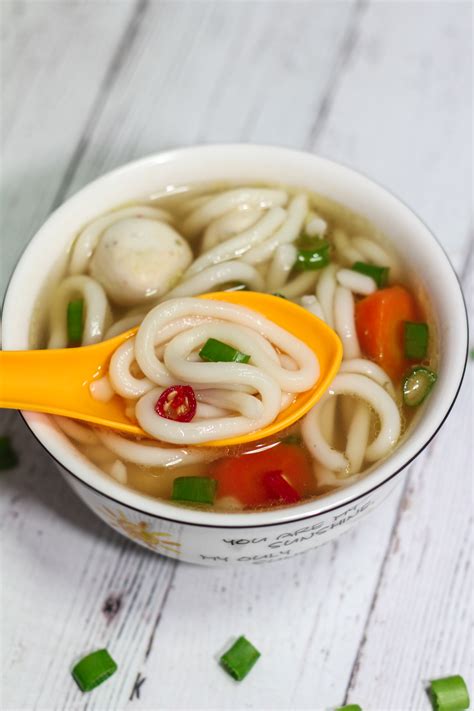 15 Minute Udon Noodle Soup - Maya Kitchenette