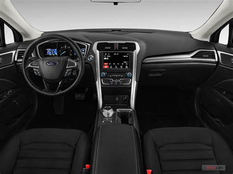 2018 Ford Fusion Hybrid: 158 Interior Photos | U.S. News & World Report