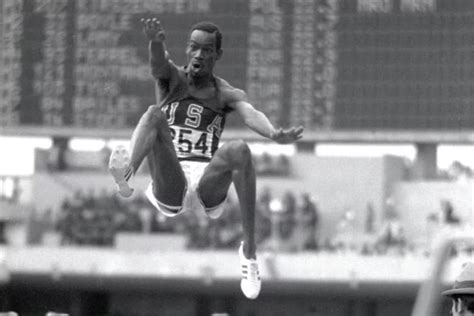 Atletismo: La medalla de oro olímpica de Bob Beamon se subasta por 441.000 dólares | Marca