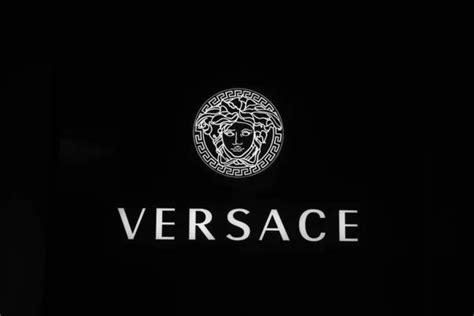 VERSACE font - ActionFonts.com