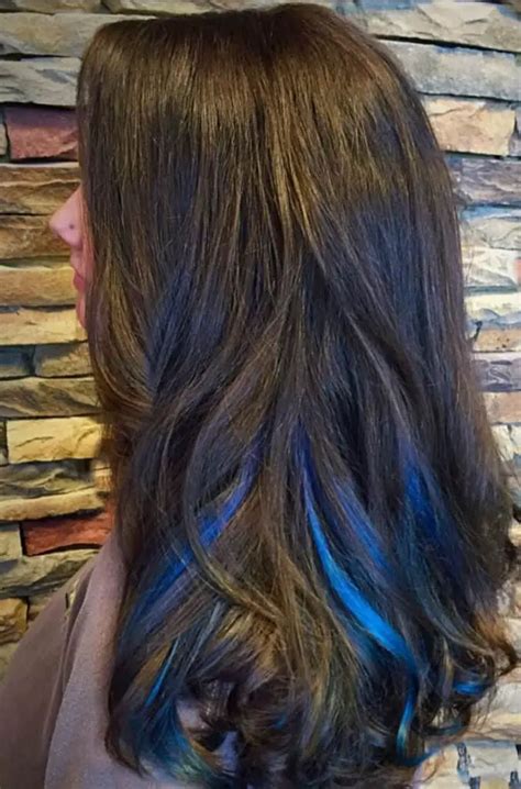 Top 25 Blue Hair Streaks Ideas for Girls – SheIdeas