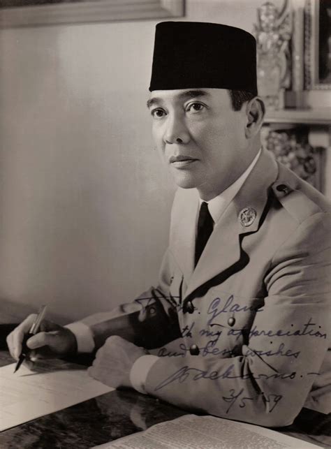 Inilah yang Menunjukkan Bung Karno Presiden RI Paling Disegani Di Mata ...