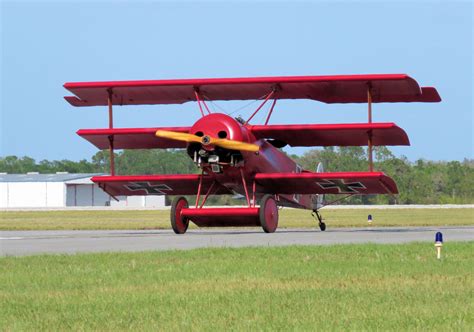 Tri-plane The Red Baron | Air show, Red baron, Warbirds