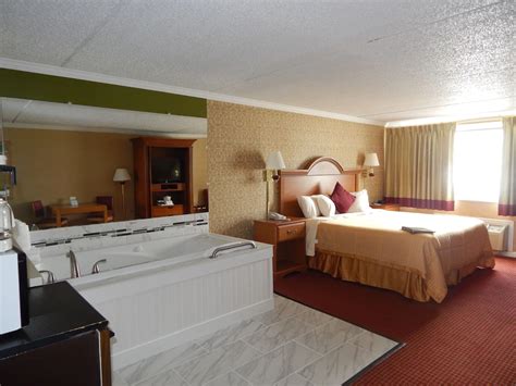 34 Hotels with Jacuzzi in room in Massachusetts ️ 2024