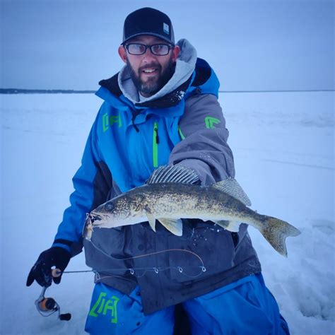 Tips for Red Lake Early Ice Walleye w/ Matt Breuer - Virtual Angling