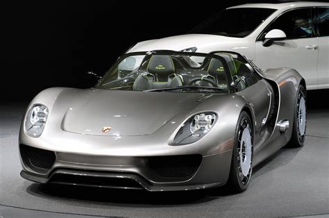 Porsche 918 Spyder Hybrid Available for Order - eXtravaganzi