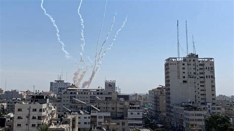 Israel-Gaza ceasefire holding despite rocket fire - BBC News