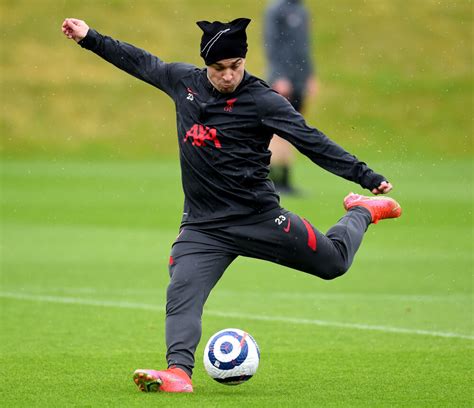 Photo gallery: Henderson in training as Reds prepare for final day ...