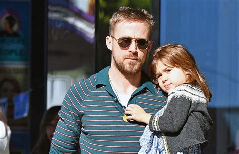 Ryan Gosling Prioritizes Family Over His Career Now That He's a Dad ...