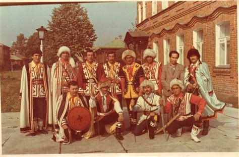 Bashkirs in traditional clothing. Bashkirs from the tribes Karatun-Kïpsak and Kuzgun (sub-tribes ...