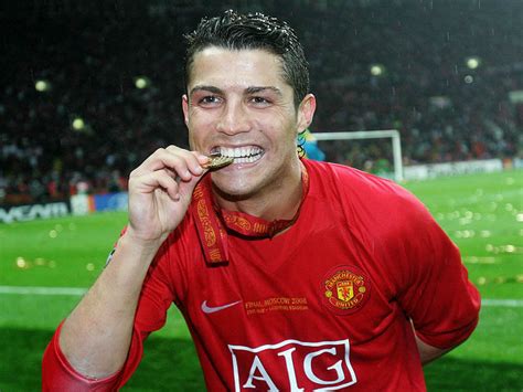 CRISTIANO RONALDO PICTURES: Cristiano Ronaldo Manchester United Pictures