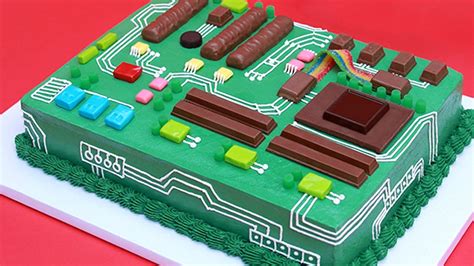 Learn How to Make a Geeky Tech Motherboard Cake — GeekTyrant