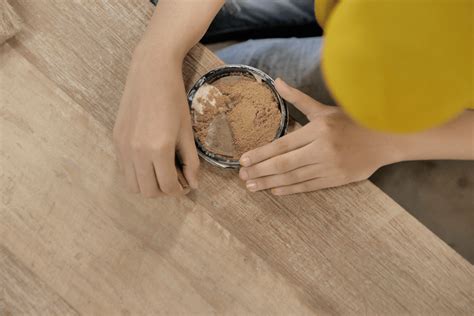 What Are The Easy Ways to Remove Mold Off Wood?