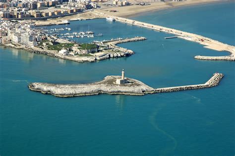 Vieste Light Lighthouse in Vieste, Italy - lighthouse Reviews - Phone ...